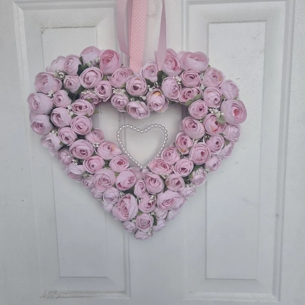 Handmade Valentine's Day Wreath Spring heart-shaped Wreath light pink roses